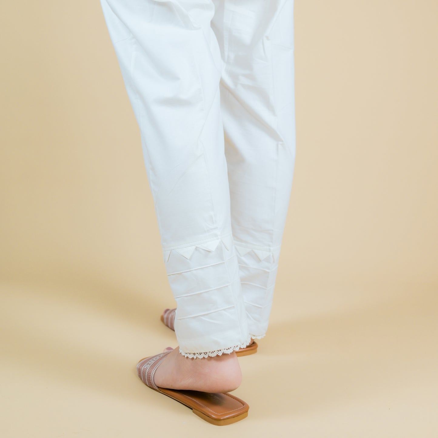 V PINTEX TROUSER WITH LACES
